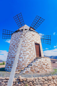 Traditionelle Windmühle, Fuerteventura, Kanarische Inseln, Spanien Traditionelle Windmühle, Fuerteventura, Kanarische Inseln, Spanien
